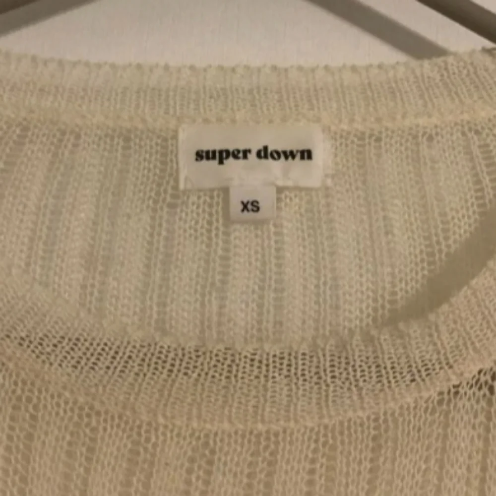 Superdown Ribbed Texture Lightweight Sweater XS - Picture 4 of 4